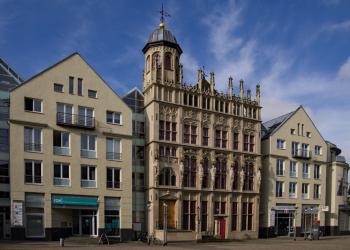 Rekonstruierte Historische Rathausfassade
