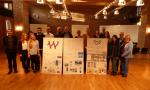 Die Jury zusammen mit den Siegerinnen und Siegern des studentischen Wettbewerbs Corporate Design