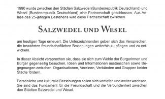 Urkunde zum 25. Jahrestag der Städtepartnerschaft zwischen Wesel und Salzwedel (2015)
