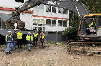Baufeld wird freigemacht Rheinbad Wesel